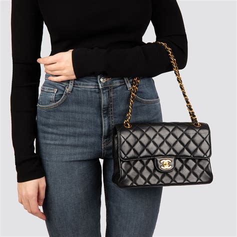 chanel classic flap second hand
